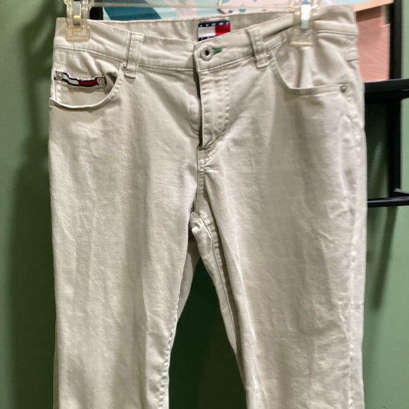 Tommy Hilfinger khaki jeans  : these are a size 5 khaki jean’s fantastic shape - Picture 3 of 10